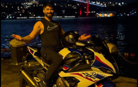 Türkiyəli fenomen qəzada öldü  FOTO