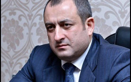 Bu icra baş&ccedil;ısı t&ouml;hmət aldı  SƏBƏB