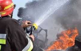 Masazırda ev yanır