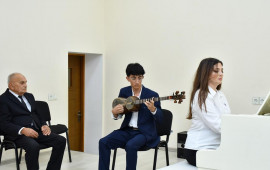 Xalq artisti  Vamiq Məmmədəliyevin iştirakı ilə Üzeyir Hacıbəylinin 140 illik yubileyi münasibətilə silsilə ustad dərslərinə başlanılıb  FOTO