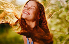 Ş&uuml;k&uuml;r etməyin g&uuml;c&uuml;: Minnətdarlığın beyin və xoşbəxtlik &uuml;zərindəki təsiri