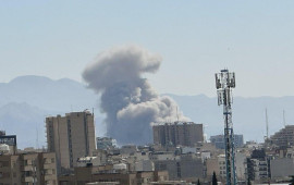 İsrail Tehranda genişmiqyaslı h&uuml;cuma başladı