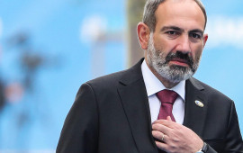 Paşinyan Türkiyəyə yola düşdü