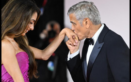 &Ouml;p&uuml;şmə səhnələrində rol almayacaq  arvadı