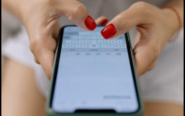 Sevgilisinin arvadından gizlənmək istəyən qız 10cu mərtəbədən QA&Ccedil;DI 