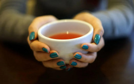 İftardan sonra həzmi asanlaşdıran m&ouml;c&uuml;zəvi bitki &ccedil;ayları