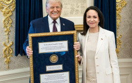 Nobel S&uuml;lh M&uuml;kafatını Trampa verdi 