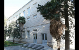 Bakıda məktəb S&Ouml;K&Uuml;L&Uuml;R