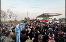 "Onunla g&ouml;r&uuml;şd&uuml;m, sağdır"