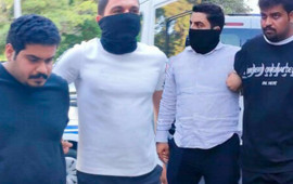 Şəhidlər xiyabanında nalayiq hərəkətlər edən əcnəbilərə h&ouml;km oxundu