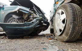 Şəmkirdə avtomobillər toqquşdu  &Ouml;lən var