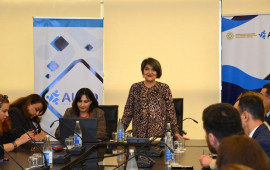 “Qızların işıqlı gələcəyi naminə maarifləndirmə” layihəsi uğurla yekunlaşdı 