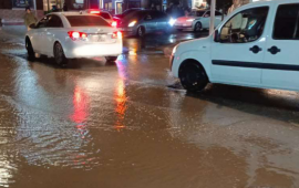 Badamdarda küçələri su basdı 