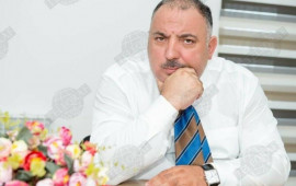 Cabir İmanovun evinin qarşısında Bəhram Bağırzadənin halı pisləşdi 