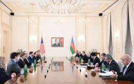 İlham Əliyevin ABŞın Vitseprezidenti ilə geniş tərkibdə g&ouml;r&uuml;ş&uuml; ke&ccedil;irilib 