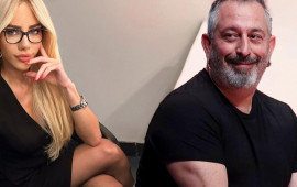 Tanınmış aparıcının telefonunda tapılan VİDEO qalmaqala səbəb oldu  Cem yılmaza g&ouml;ndərib...