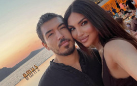 Pərvinin övladı ilə