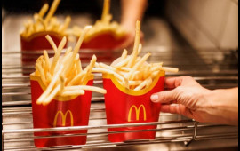 "Mc Donald`s"ın mətbəxində çəkilən iyrənc görüntülər müzakirələrə səbəb oldu  VİDEO