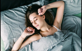 Səhərlər qaranlıq otaqda oyanmaq təhl&uuml;kəlidir?  Yeni araşdırma