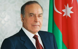 Novruz Aslan ümummilli lider Heydər Əliyevin əziz xatirəsinə "Ballada" adlı kompozisiya həsr edib  VİDEO