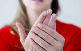 Əl və dırnaqlarda görünən dəyişikliklər hansı xəstəlikdən xəbər verir?