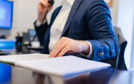 "Direktor gül yerinə pul istəyir"  Araşdırma başladı  İDDİA