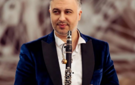 Klarnet ustası Hüseyn xanım izləyicisini təhqir etdi  FOTO