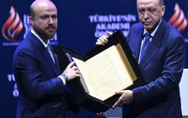 Ərdoğanın oğlu ilə səmimi G&Ouml;R&Uuml;NT&Uuml;S&Uuml; 