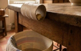 Bitmiş tualet kağızı rulonlarını atmazdan əvvəl iki dəfə d&uuml;ş&uuml;n&uuml;n