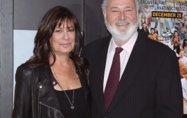 Məşhur rejissor və arvadı evlərində &ouml;l&uuml; tapıldılar  FOTO