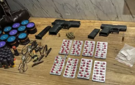 Axtarış zamanı məşhurların evindən g&ouml;r&uuml;n nələr &ccedil;ıxdı 