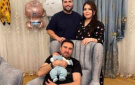 Nadir oğlu və gəlini ilə 