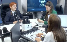 Canlı yayım vaxtı zəlzələ oldu  Aparıcılar studiyadan belə qaçdılar  VİDEO