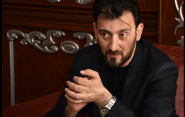 &ldquo;Ayda 12001500 manat qazansam, rahat dolanaram&rdquo;