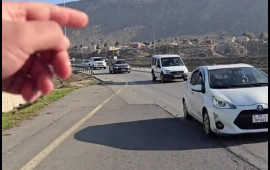 Bakıda yolda təhlükəli vəziyyət  Qəza riski var  VİDEO