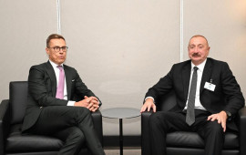 İlham Əliyev Finlandiya Prezidenti ilə görüşüb 