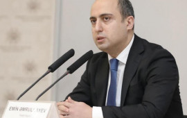 “Onlara səhv etmək imkanı verməliyik”  Nazir