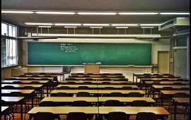 Bir nəfər 2 məktəbə direktorluq edir? 