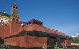 Leninin cəsədi mavzoleydən K&Ouml;&Ccedil;&Uuml;R&Uuml;L&Uuml;R 