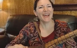 Gədəbəyə vurğun amerikalı qız  sazınsözün sehrinə düşüb 