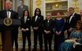 Tramp Hollivud ulduzlarını təltif etdi 