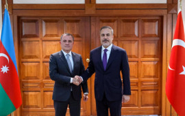 Bayramov Fidanla İstanbulda g&ouml;r&uuml;şd&uuml;