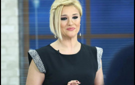 "O şəkilləri cırdım və mikrofonu da çıxartdım"