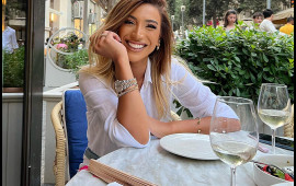 R&ouml;yanın dəbdəbəli VİLLAsında bir g&uuml;n&uuml; belə ke&ccedil;ir 