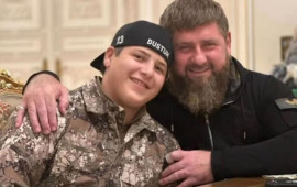 Kadırovun 17 yaşlı oğlu yenidən mükafatlandırıldı  FOTO