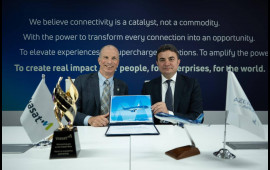 AZALın təyyarələrində “WiFi” olacaq  “Viasat” ilə müqavilə imzalandı