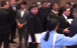 Ana Vətən Partiyasının qurultayında baş verənlərin VİDEOSU