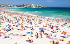 Sidneydə &ccedil;imərliyə atəş a&ccedil;anlardan birini yerli sakin tərksilah etdi 