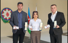 &Ouml;lkənin ilk Regional Televiziyasının &uuml;&ccedil; əməkdaşı təltif edilib 