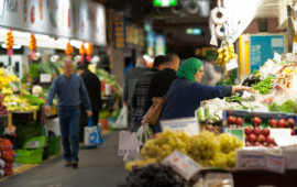 Azərbaycanlı alverçini bazarda